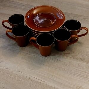 Corelle "Hearthstone Cocoa" Brown Dinner Plates(7) matching mugs(5)